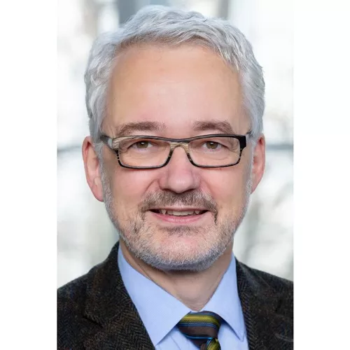 Dr Stephan Doering